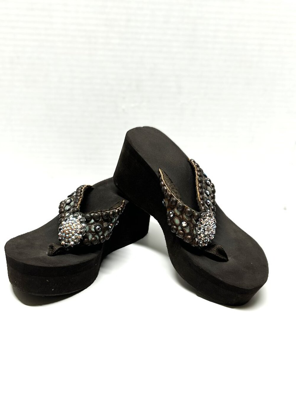 Brown foam platform flipflops with gorgeous jewel straps size 7
